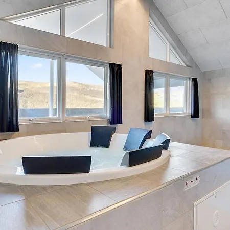 Feriehus Stunning In Hvide Sande With Sauna